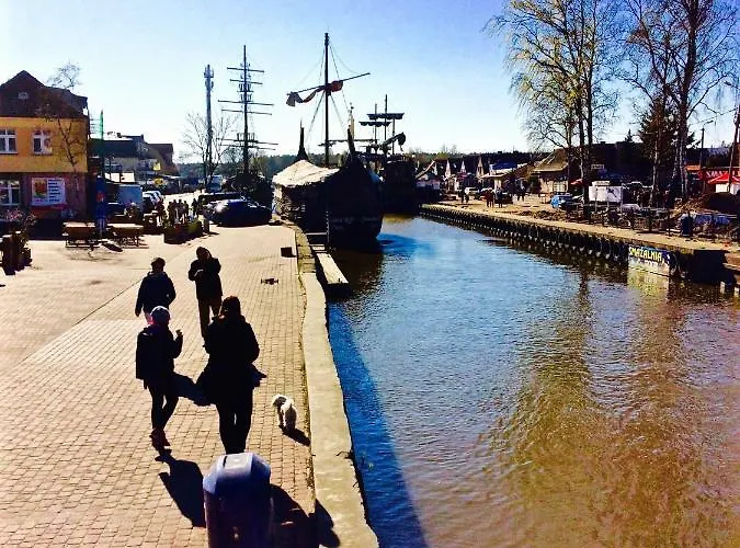 公寓 Leba Apartament 莱鲍